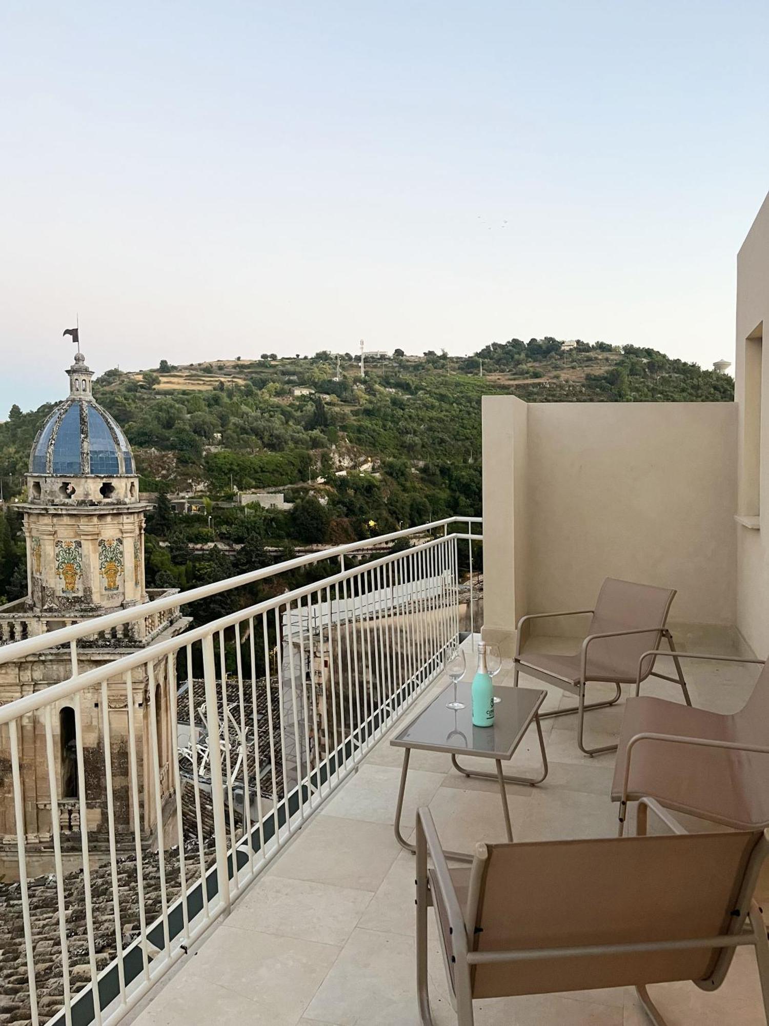 La Casa Di Irene - Suites Con Vista Ragusa Exterior foto